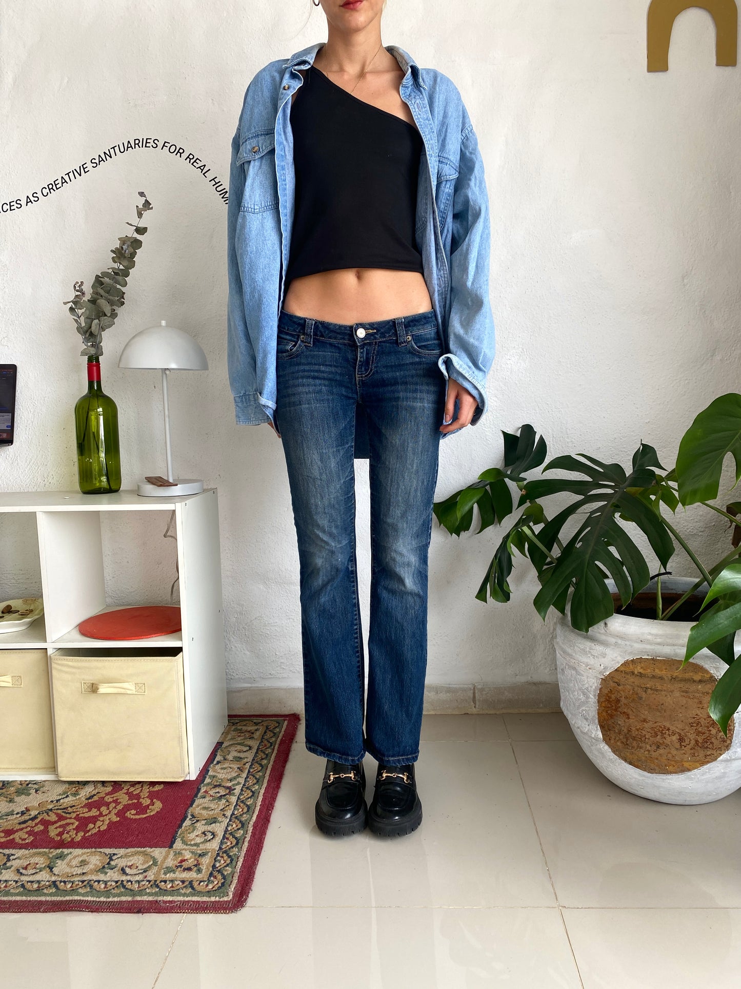 LOW RISE DENIM